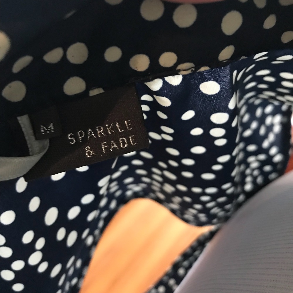 Urban Outfitters Polka Dot Tie Top - Picture 5 of 5